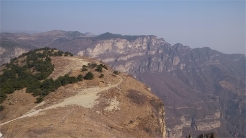 林州天平山，一较小众的原生态绝美地，央视“七天乐”曾在此直播