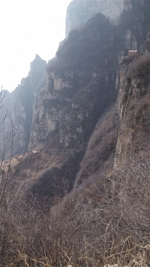 林州天平山，一较小众的原生态绝美地，央视“七天乐”曾在此直播